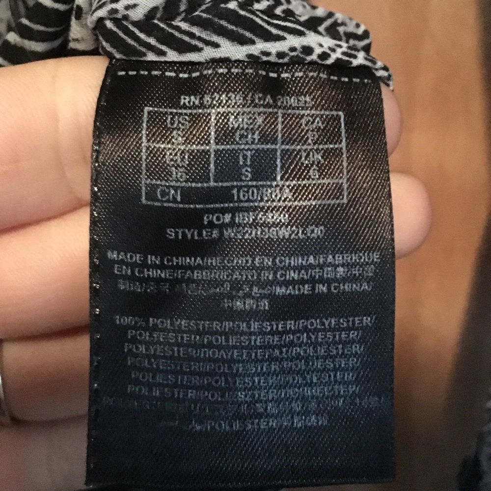 GUESS | button up blouse - Picture 5 of 5